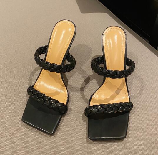 Sandales à talons hauts