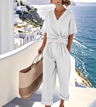 Ensemble Élégant – Haut Plissé Col V et Pantalon Moderne