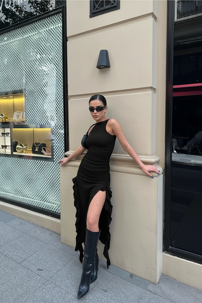 Robe Noire Élégante avec Fente Haute